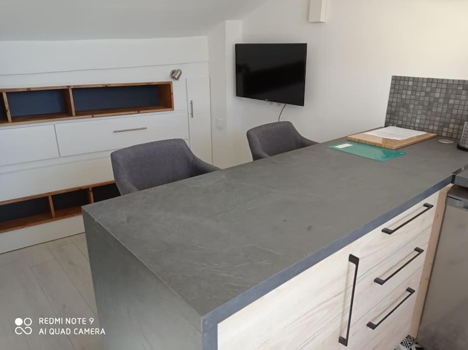 Avignon Hyper Centre:Studio Cosy Et Calme Extérieur photo